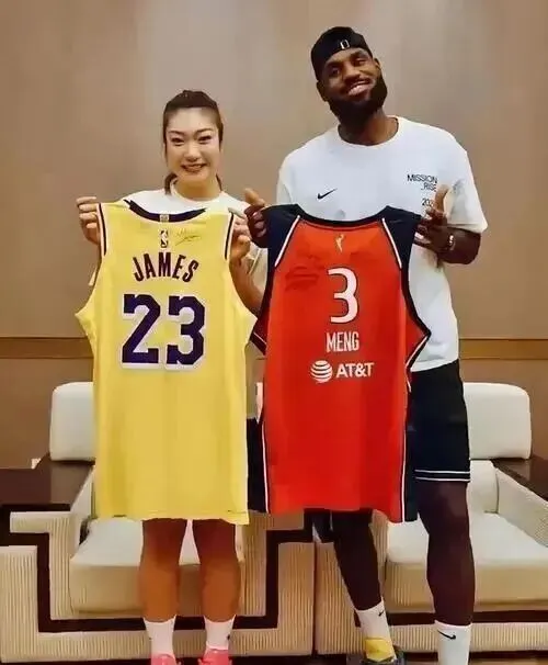 发表文章的