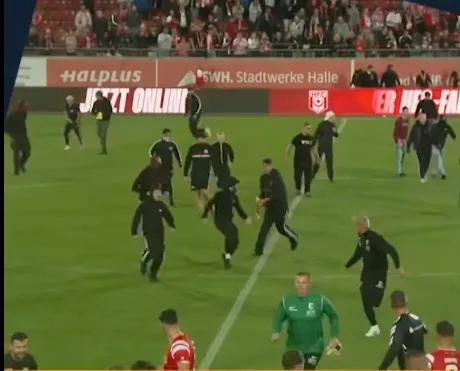 nd, 球员们还要, 迷的照明弹 nd, 球员们还要, 迷的照明弹