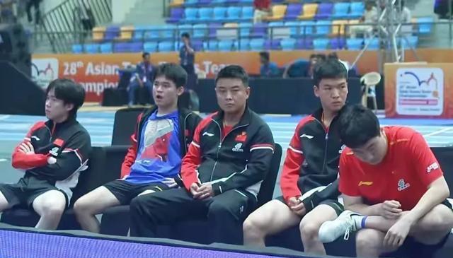 此刻又要决 此刻又要决